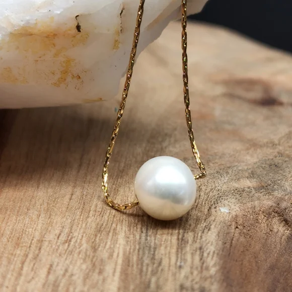Natural Freshwater Pearl Pendant Luxury 14K Gold pl Chain Hypoallergenic